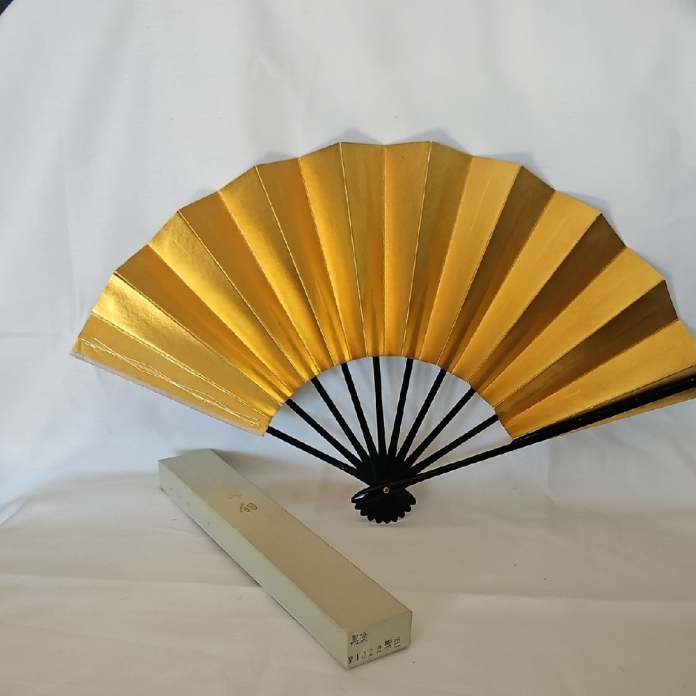 Vintage, Japanese traditional dance Folding fan Gold Lacquerware